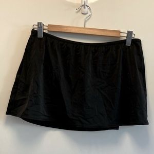 Victoria’s Secret swim skirt size L